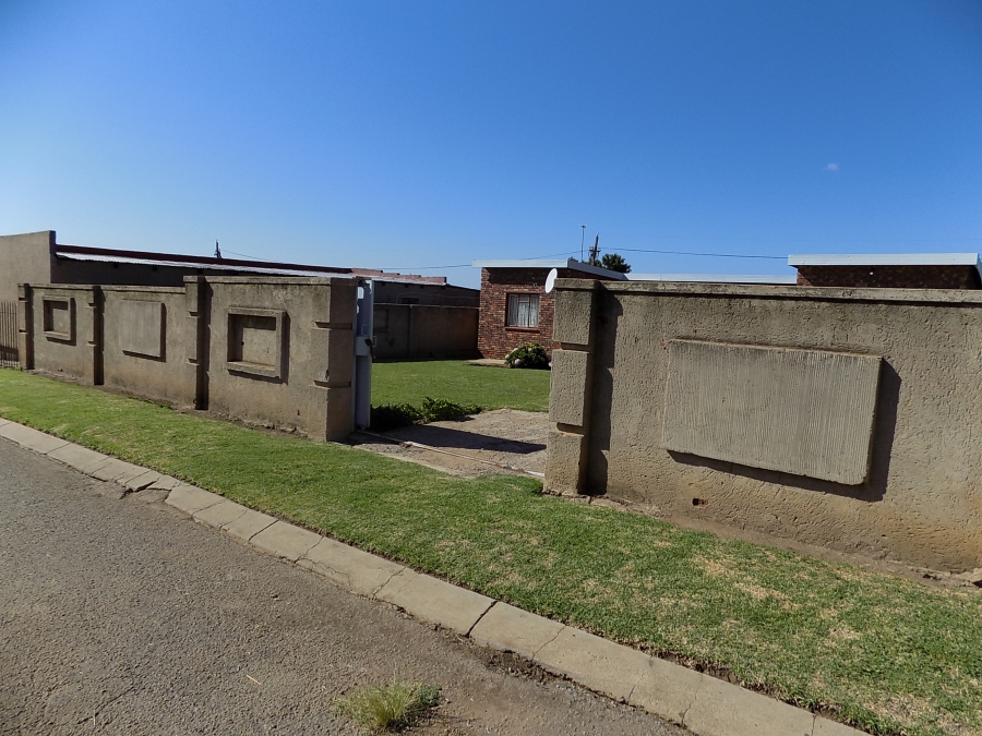 3 Bedroom Property for Sale in Tshing North West